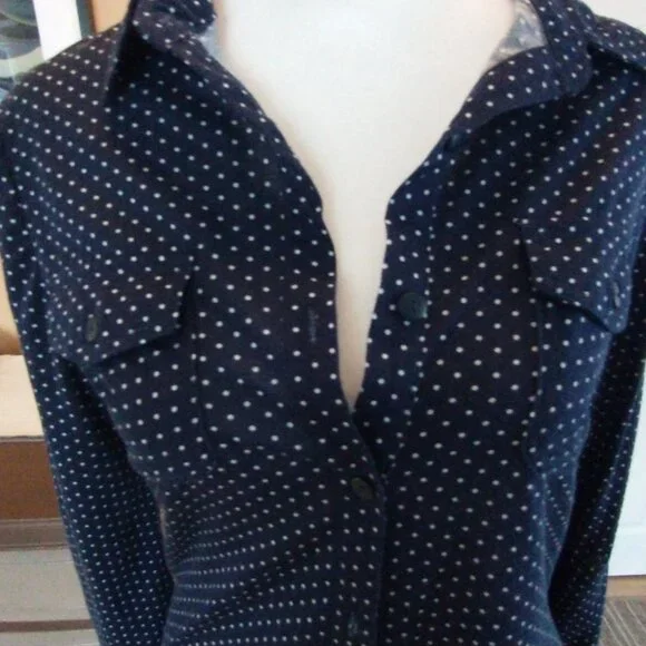 Button-up shirt - Picture 2 of 9